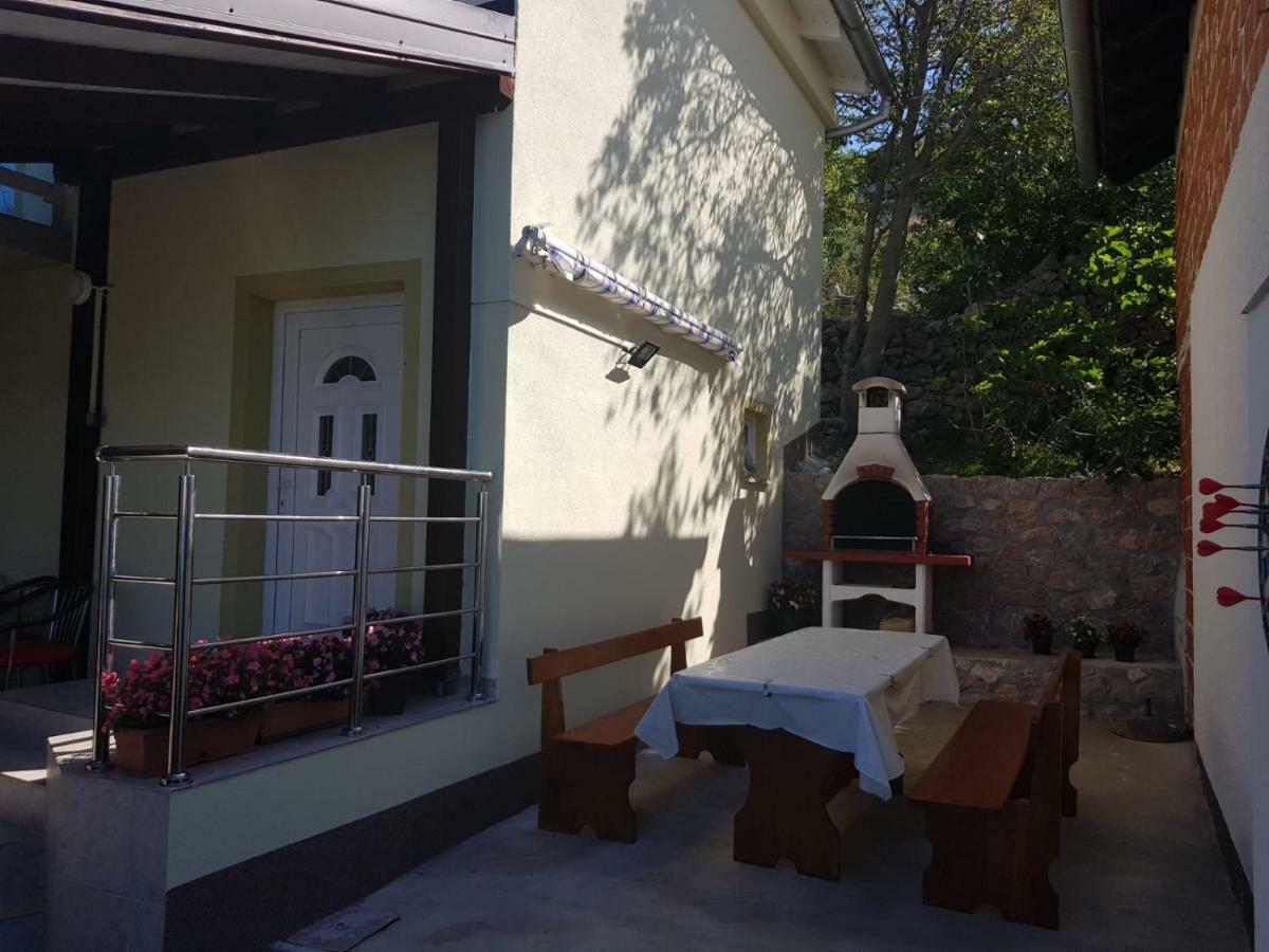 Holiday Home Rudelic Lukovo Šugarje エクステリア 写真